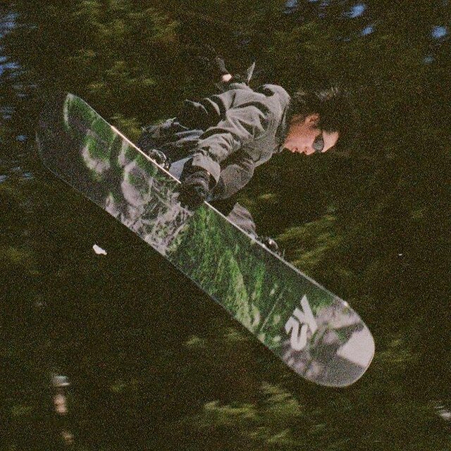 k2_2627_homepage-baner_4up-snb-category_snowboards_active_1